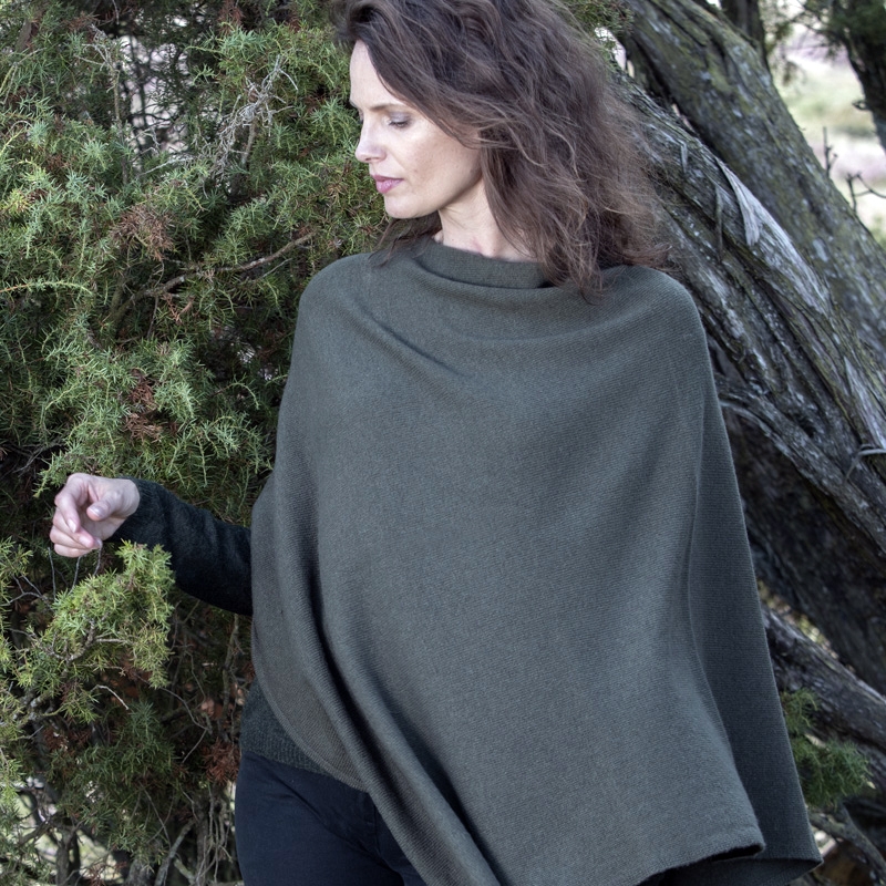 Gorridsen Design - Minerva Poncho